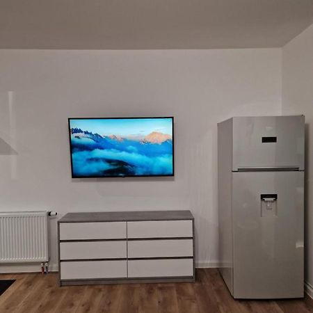 Vic Apartament دروبيتا تورنو سيفيرين المظهر الخارجي الصورة