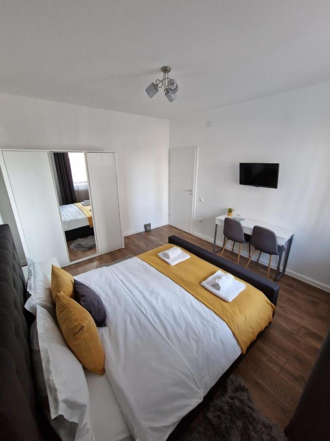 Vic Apartament دروبيتا تورنو سيفيرين المظهر الخارجي الصورة